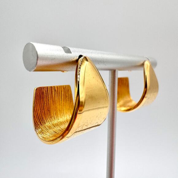 Vintage Monet J Hoop Earrings Gold Tone Signed Luxe Chic Runway Classic Timeless - Picture 3 of 16